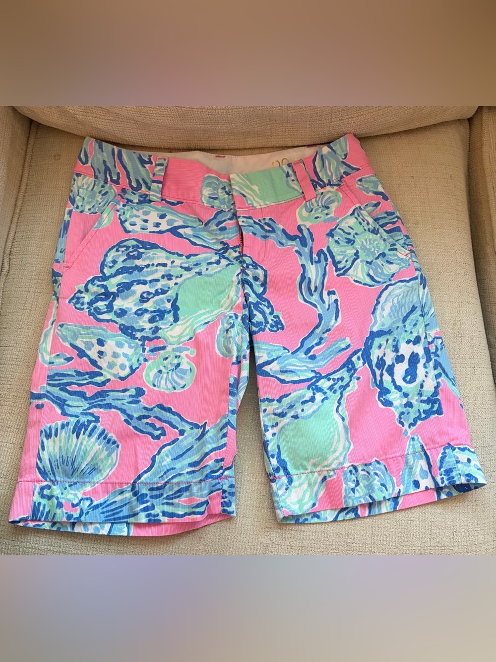 Lilly Pulitzer chipper Pink Multicolor Seashell Pattern Bermuda Shorts